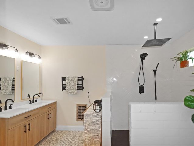 4219 Frost Street, Santa Fe, TX 77517