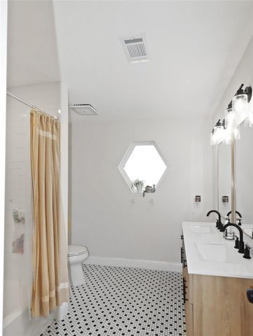 4219 Frost Street, Santa Fe, TX 77517