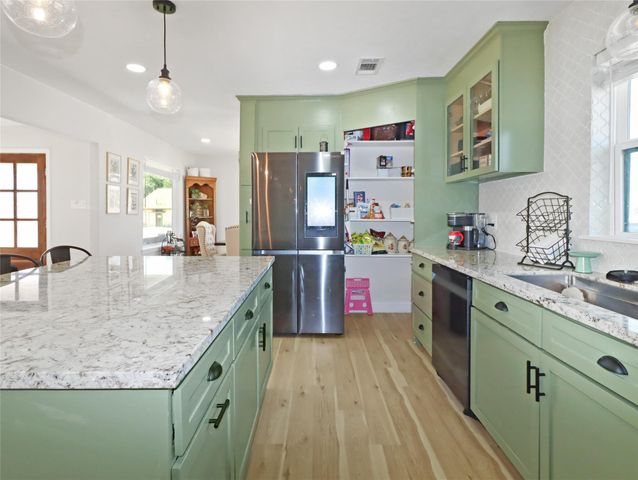 4219 Frost Street, Santa Fe, TX 77517