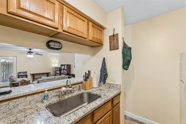 850 Cardinal Creek Boulevard A, Norman, OK 73072