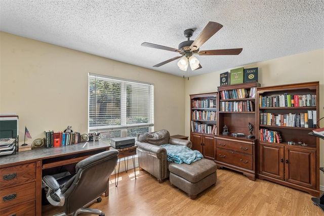 850 Cardinal Creek Boulevard A, Norman, OK 73072