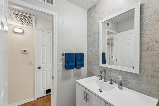 850 Cardinal Creek Boulevard A, Norman, OK 73072