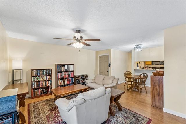 850 Cardinal Creek Boulevard A, Norman, OK 73072