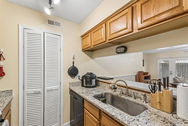 850 Cardinal Creek Boulevard A, Norman, OK 73072