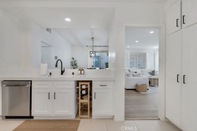 272 Fieldstone Way A, Simi Valley, CA 93065