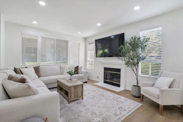 272 Fieldstone Way A, Simi Valley, CA 93065