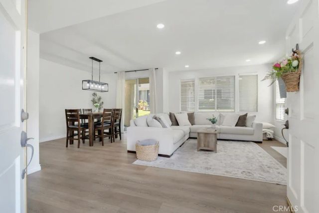 272 Fieldstone Way A, Simi Valley, CA 93065