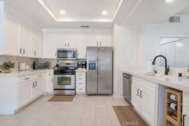 272 Fieldstone Way A, Simi Valley, CA 93065