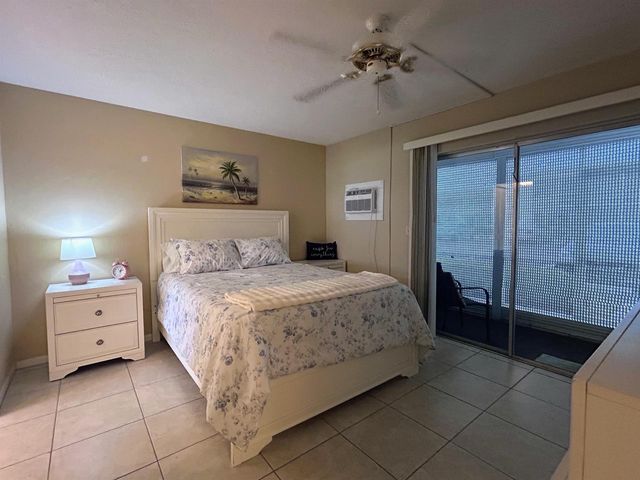 680 W Horizons W 103, Boynton Beach, FL 33435
