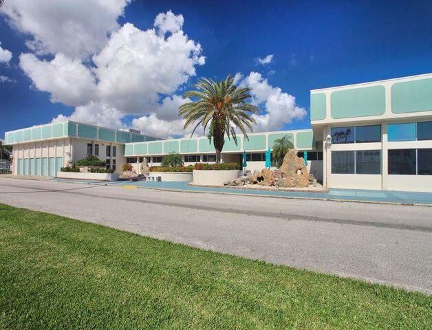 680 W Horizons W 103, Boynton Beach, FL 33435
