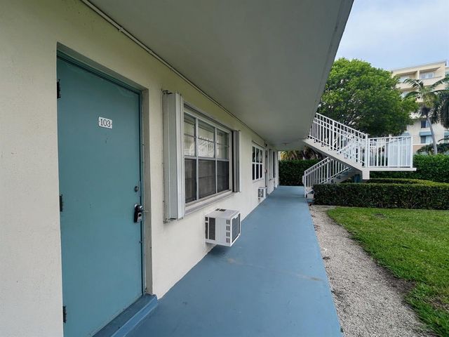 680 W Horizons W 103, Boynton Beach, FL 33435