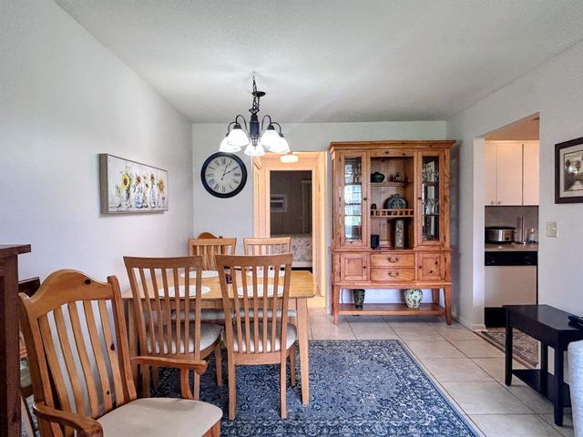 680 W Horizons W 103, Boynton Beach, FL 33435