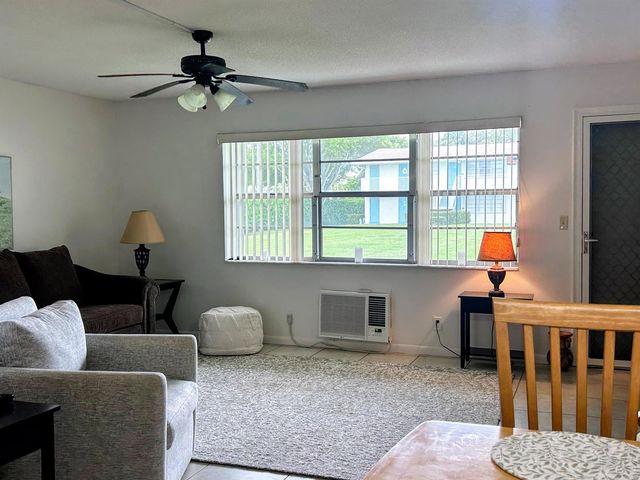 680 W Horizons W 103, Boynton Beach, FL 33435