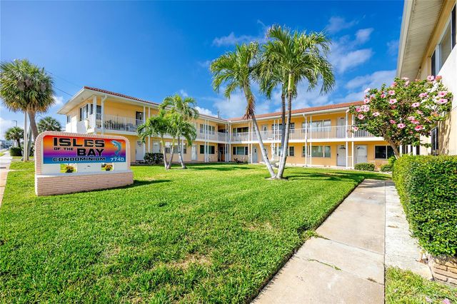 7740 BOCA CIEGA DRIVE 111, St Pete Beach, FL 33706
