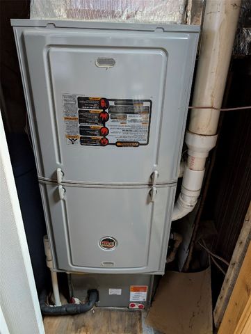 2109 US HIGHWAY 6 Highway, Linesville, PA 16424