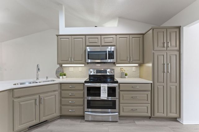 16 Winters Lane, Bella Vista, AR 72714