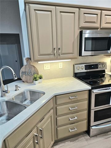 16 Winters Lane, Bella Vista, AR 72714