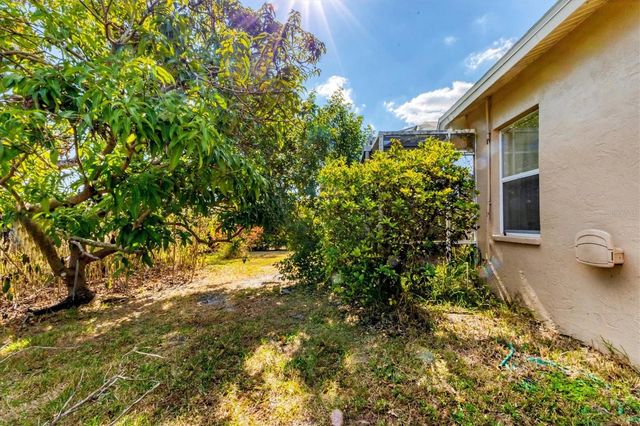 7437 FEATHERSTONE BOULEVARD, Sarasota, FL 34238