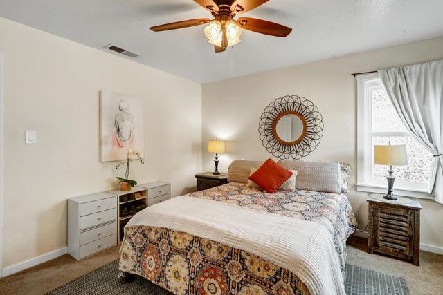 700 Elefa St, Roseville, CA 95678