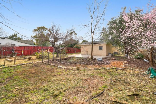 700 Elefa St, Roseville, CA 95678