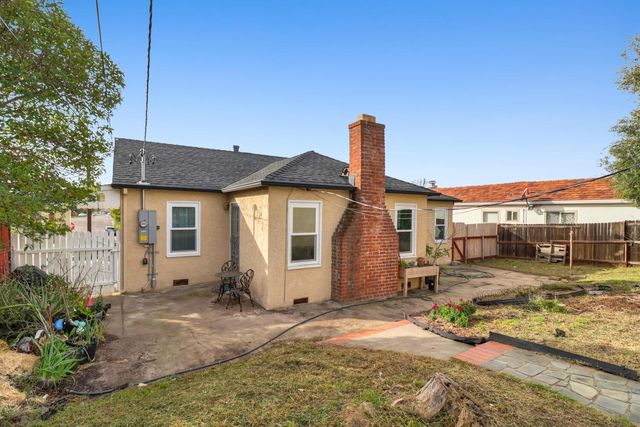 700 Elefa St, Roseville, CA 95678