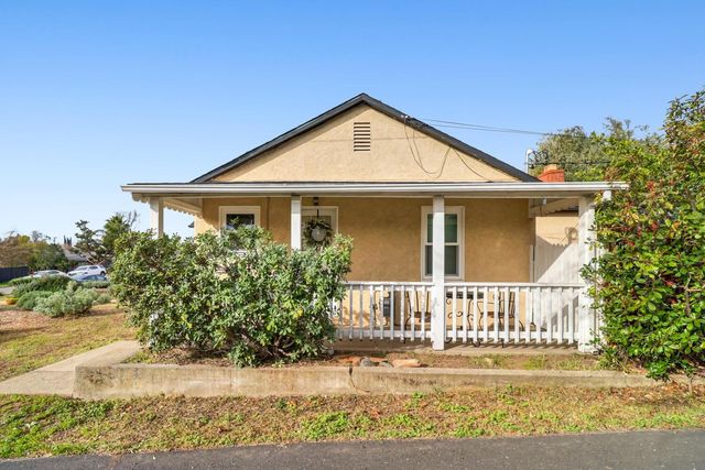 700 Elefa St, Roseville, CA 95678