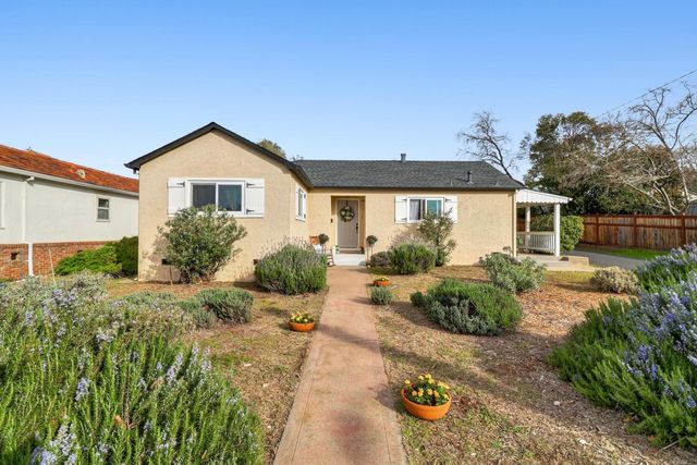 700 Elefa St, Roseville, CA 95678