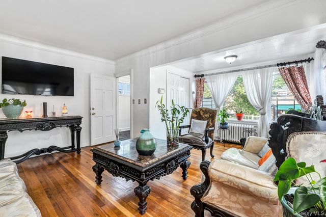 1651 Hering Avenue, Bronx, NY 10461