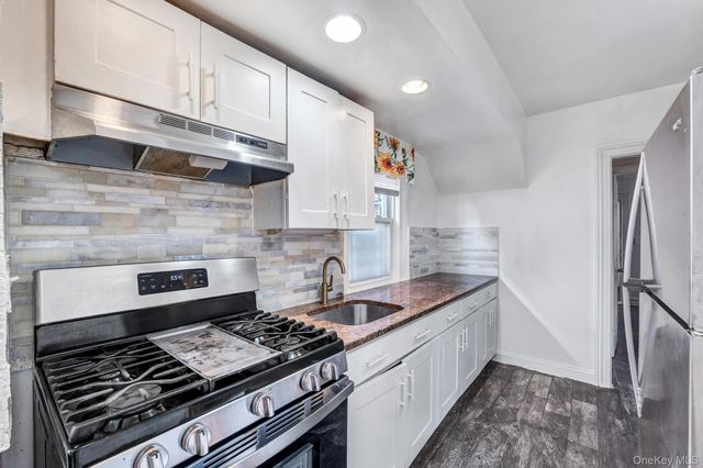 1651 Hering Avenue, Bronx, NY 10461