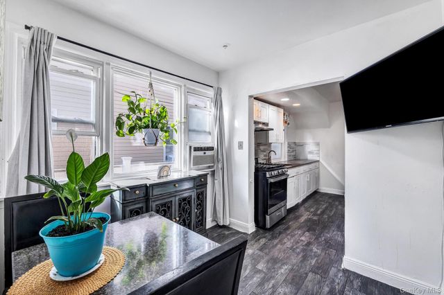 1651 Hering Avenue, Bronx, NY 10461