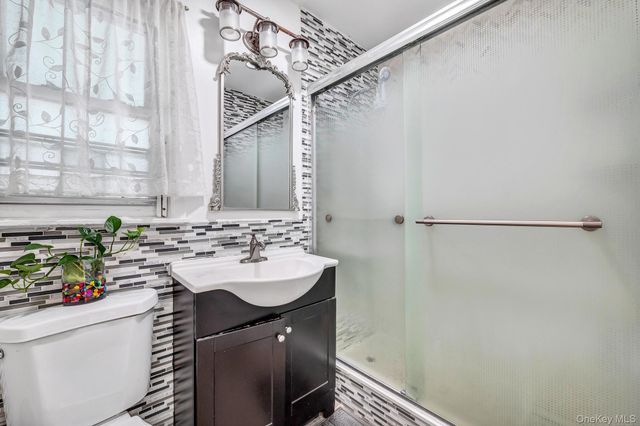1651 Hering Avenue, Bronx, NY 10461