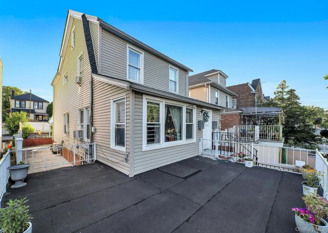 1651 Hering Avenue, Bronx, NY 10461