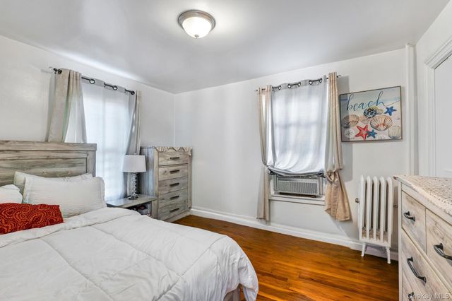 1651 Hering Avenue, Bronx, NY 10461