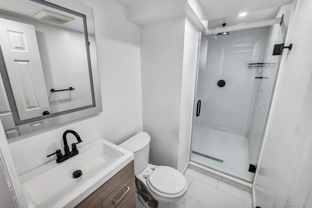 1651 Hering Avenue, Bronx, NY 10461
