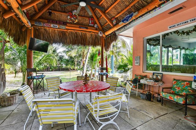 460 SE 18th Avenue, Deerfield Beach, FL 33441