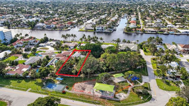 460 SE 18th Avenue, Deerfield Beach, FL 33441