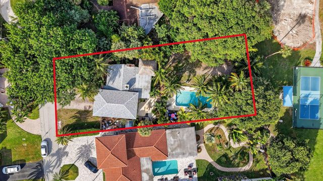 460 SE 18th Avenue, Deerfield Beach, FL 33441