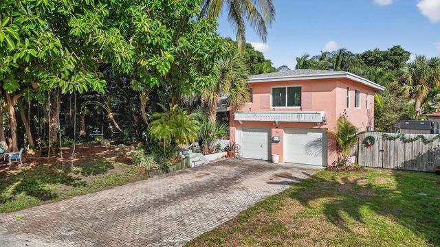 460 SE 18th Avenue, Deerfield Beach, FL 33441