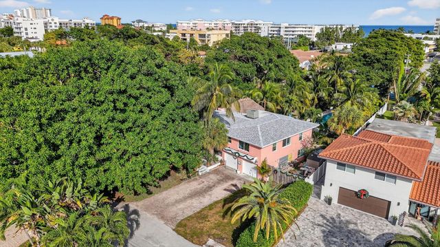 460 SE 18th Avenue, Deerfield Beach, FL 33441