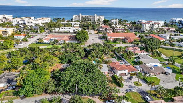 460 SE 18th Avenue, Deerfield Beach, FL 33441