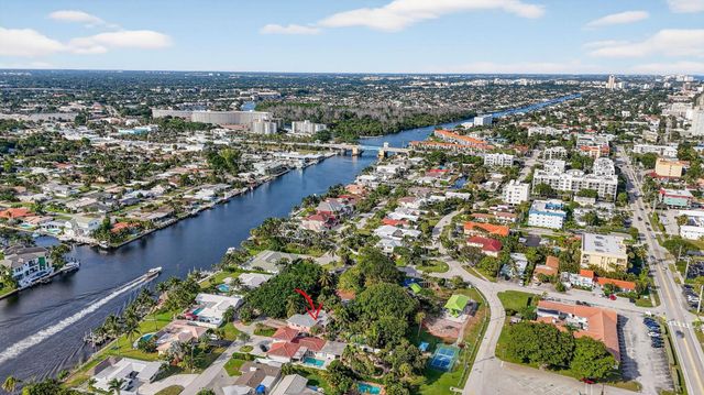460 SE 18th Avenue, Deerfield Beach, FL 33441