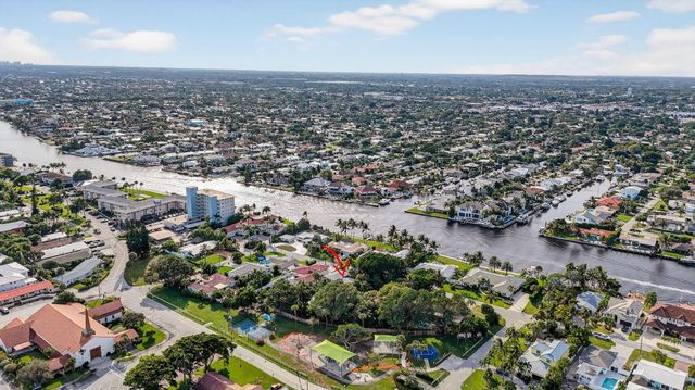 460 SE 18th Avenue, Deerfield Beach, FL 33441