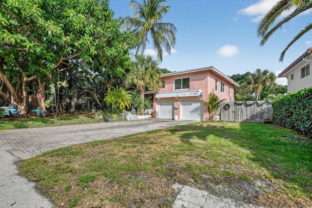 460 SE 18th Avenue, Deerfield Beach, FL 33441