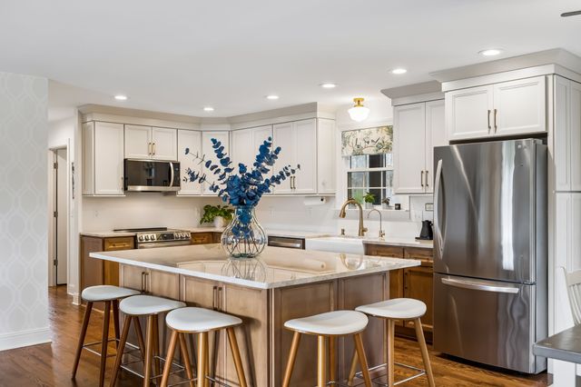 6171 Calvin Potts Rd, Primm Springs, TN 38476