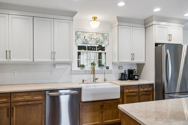 6171 Calvin Potts Rd, Primm Springs, TN 38476