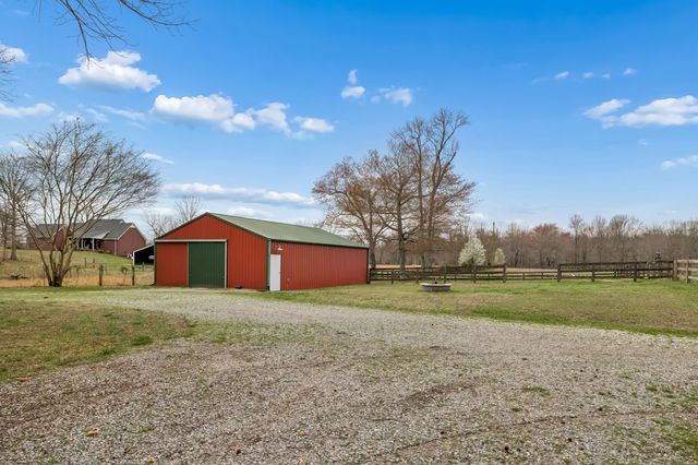 6171 Calvin Potts Rd, Primm Springs, TN 38476