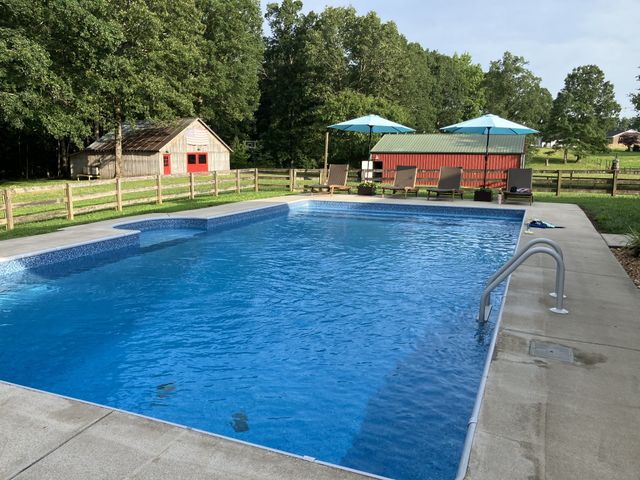 6171 Calvin Potts Rd, Primm Springs, TN 38476