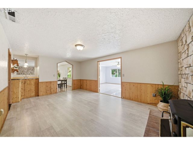 10717 Ne 44TH St, Vancouver, WA 98682
