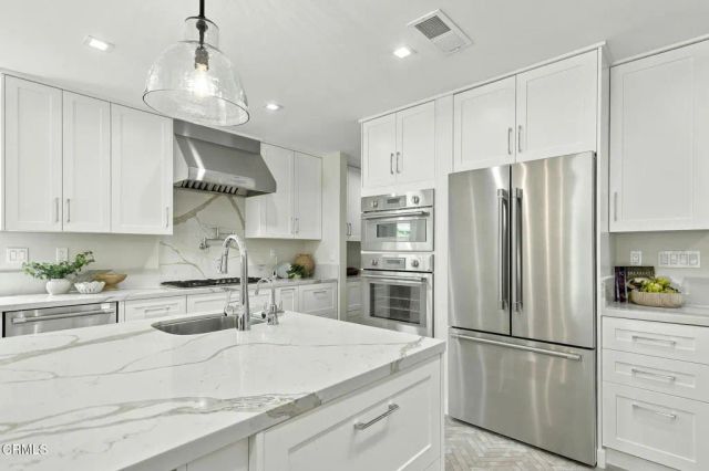 4356 Bel Aire Drive, La Canada Flintridge, CA 91011