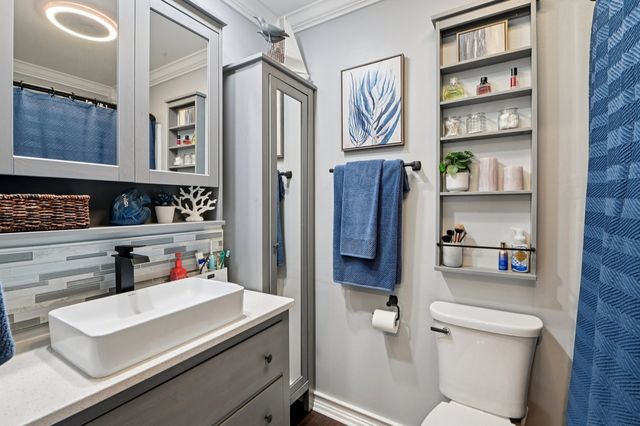 239 GRAND RIDGE Road, St. Charles, IL 60175